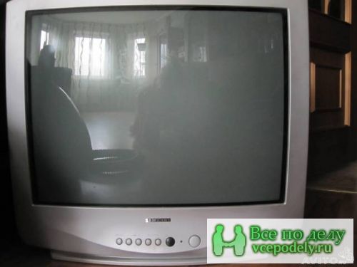 Цветной телевизор Samsung ждет своих хозяев2500р за 2 500 руб